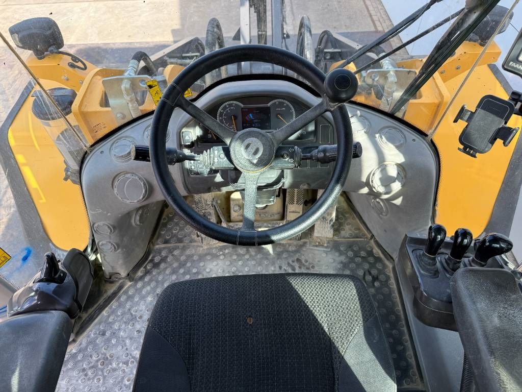 Volvo L220H - CDC / 3rd Function / Weight System