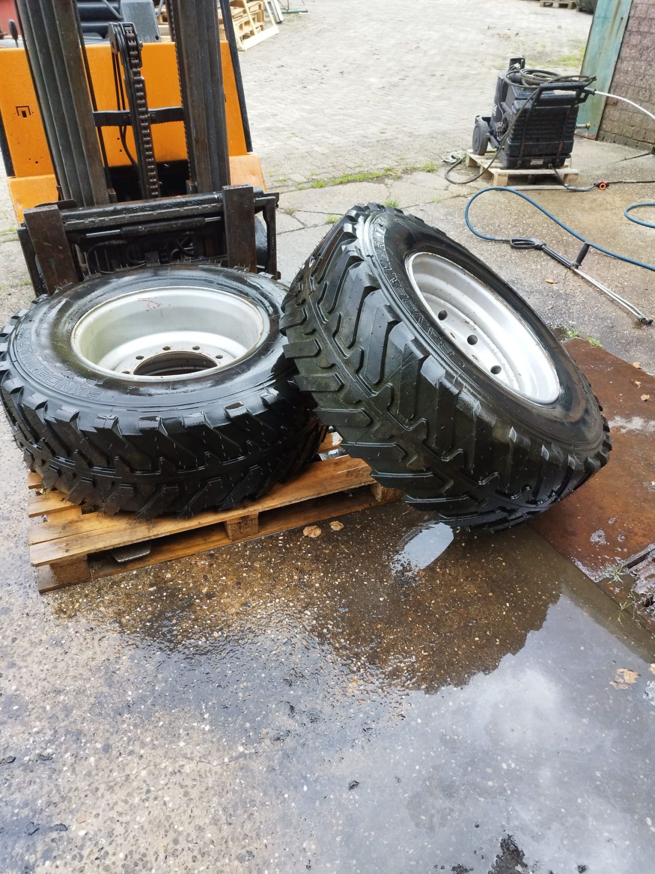 Landbouwwielen, dubbellucht 600/65r38 480/65r28 etc. MOLCON