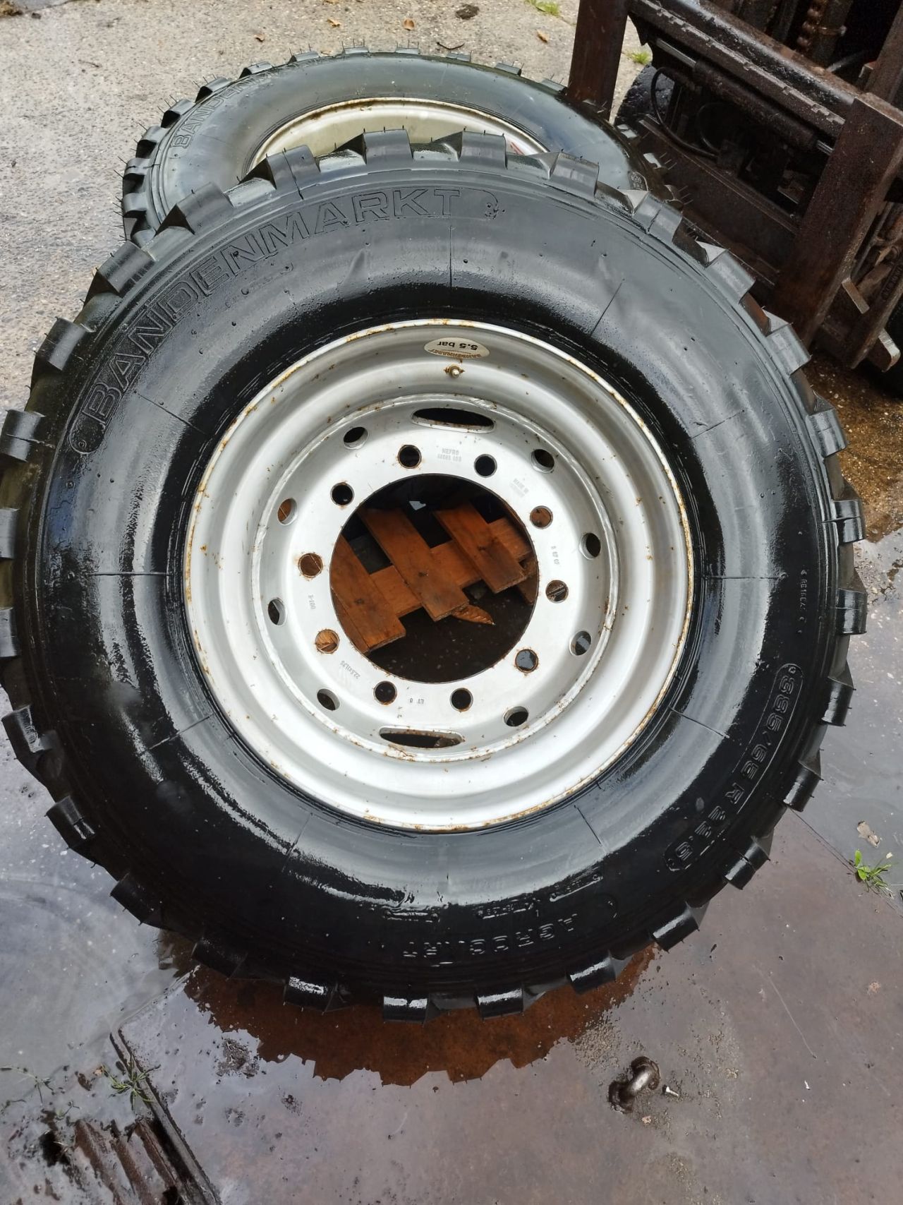Landbouwwielen, dubbellucht 600/65r38 480/65r28 etc. MOLCON