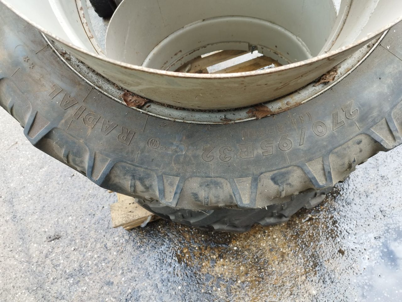 Landbouwwielen, dubbellucht 600/65r38 480/65r28 etc. MOLCON