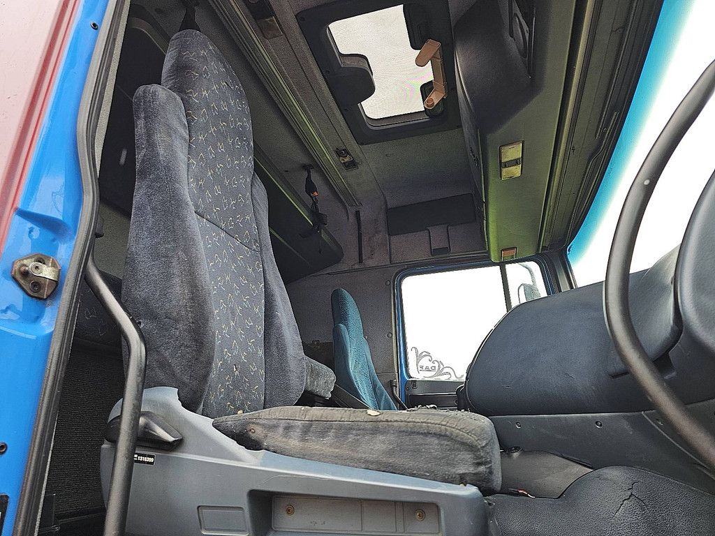 DAF XF 95.380 spacecab euro 2