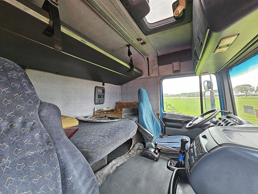 DAF XF 95.380 spacecab euro 2