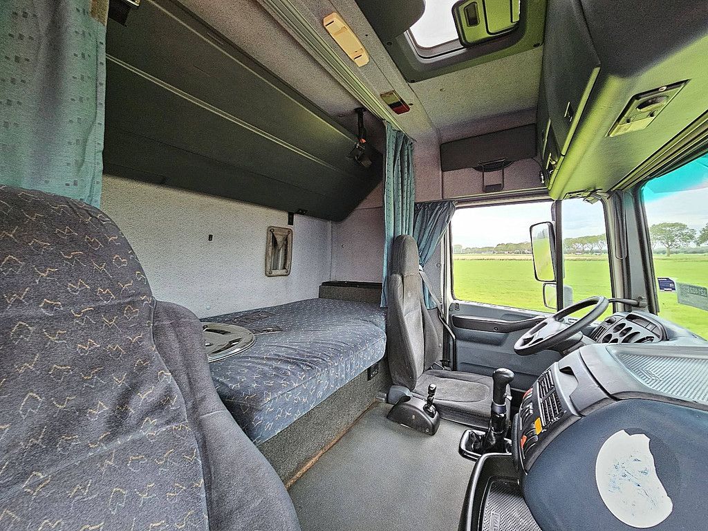DAF XF 95.380 spacecab euro 2