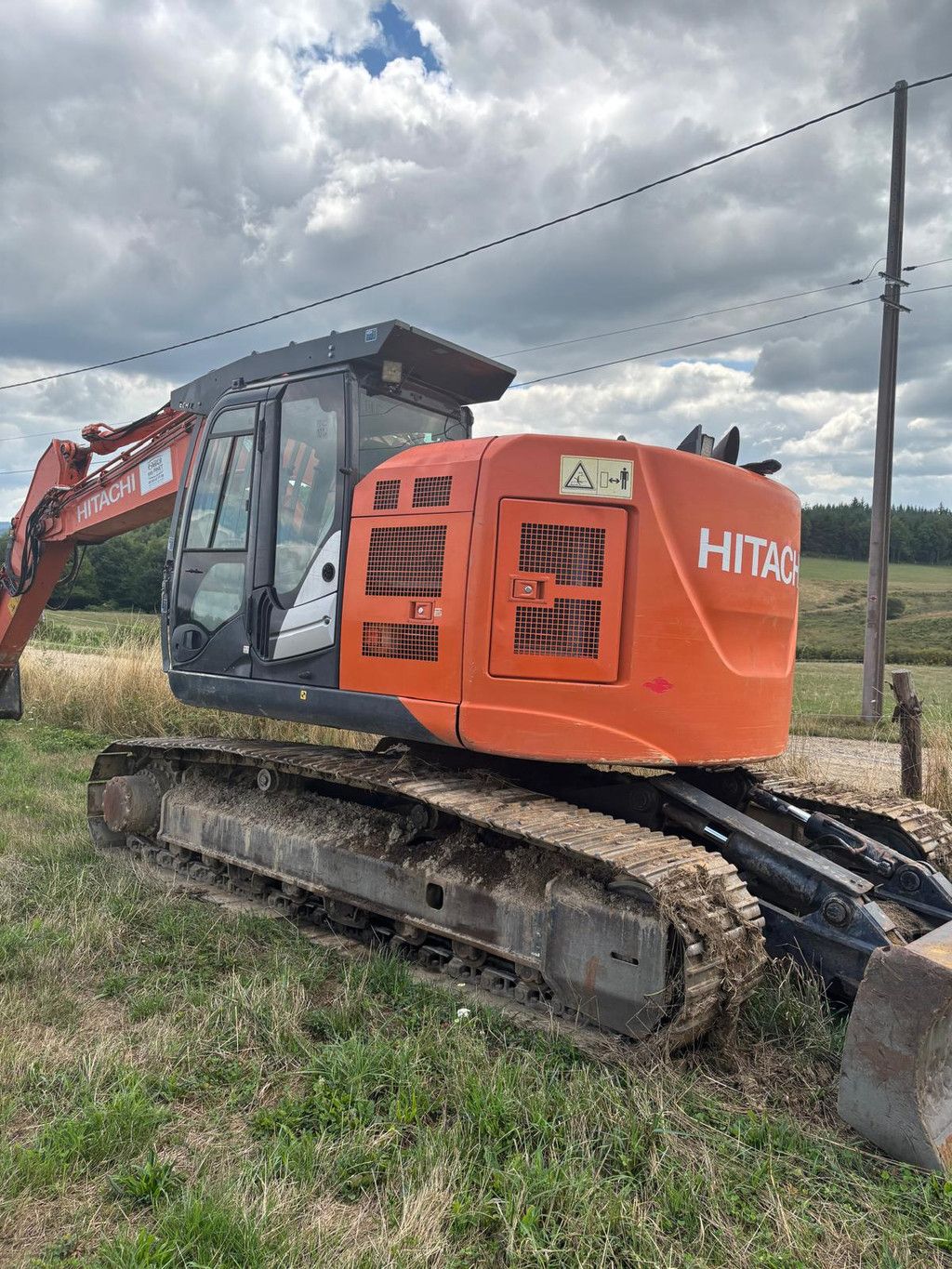 Hitachi ZX225USLC-5B