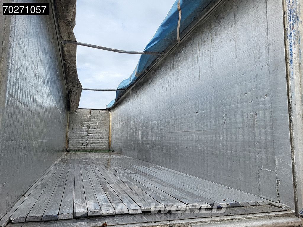 Carnehl CSS/AL 3 Achsen 92m3 Lift Axle Door in headboard