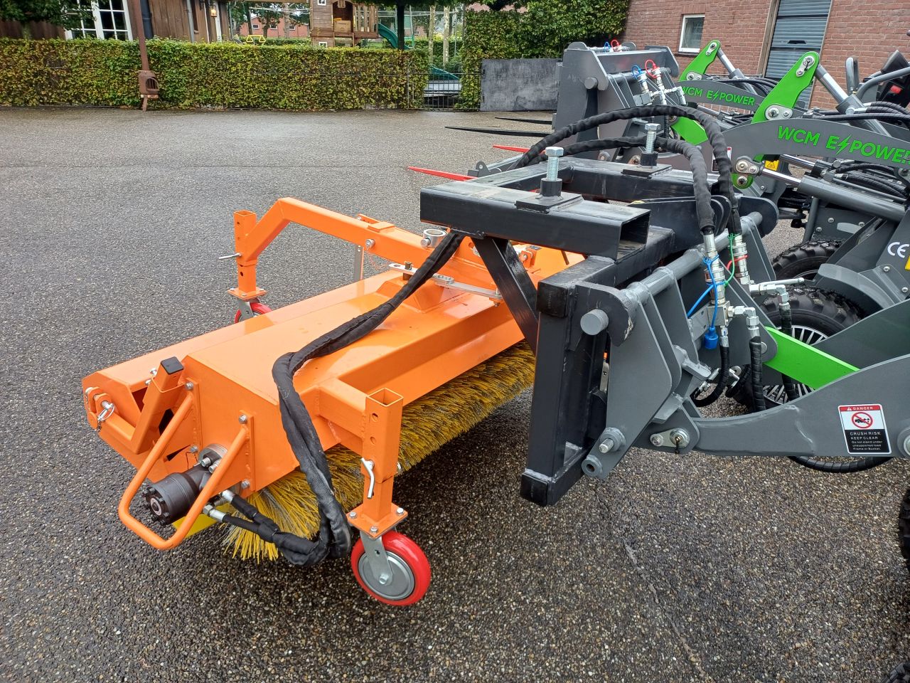 Elektrische mini shovel WCM l1580e