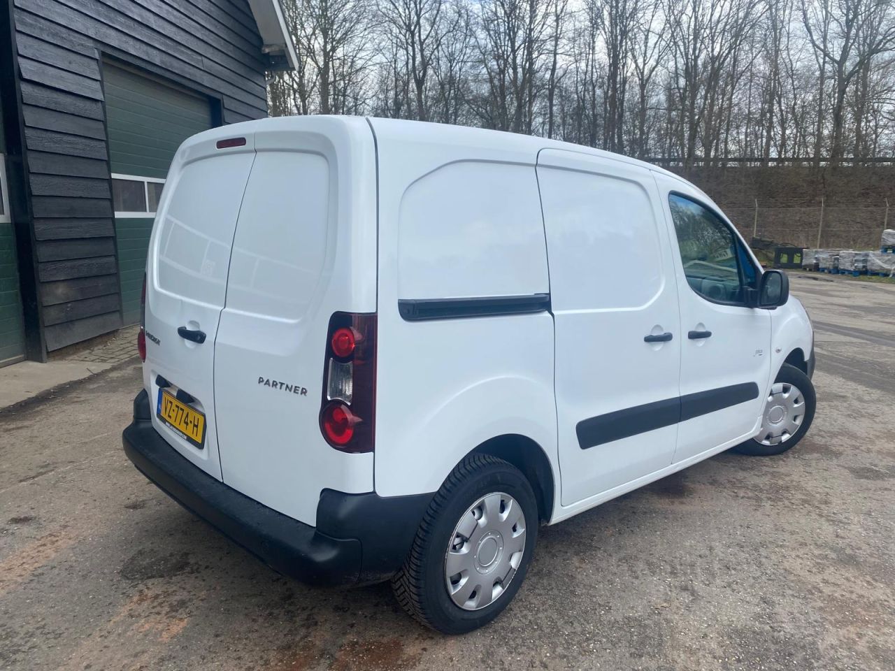 Peugeot Partner bestelbusje 2 zits