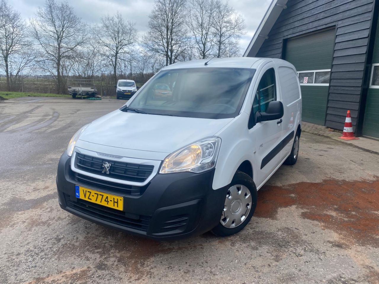 Peugeot Partner bestelbusje 2 zits