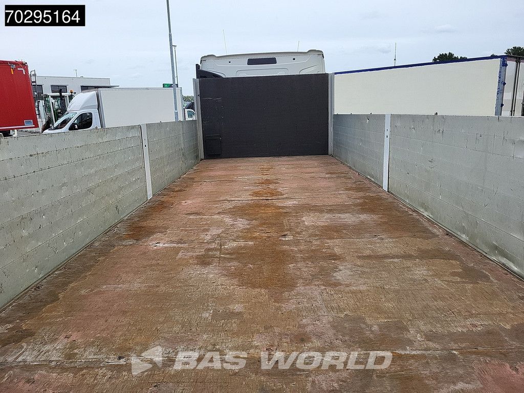 Renault T 440 6X2 750cm box Lift-Axle Automatic ADR Euro 6