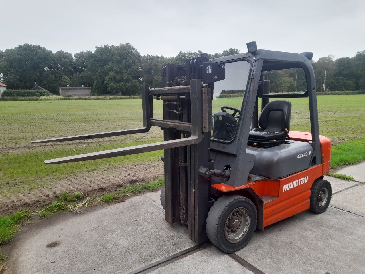 Manitou CD20P Diesel heftruck triplo mast met side shift