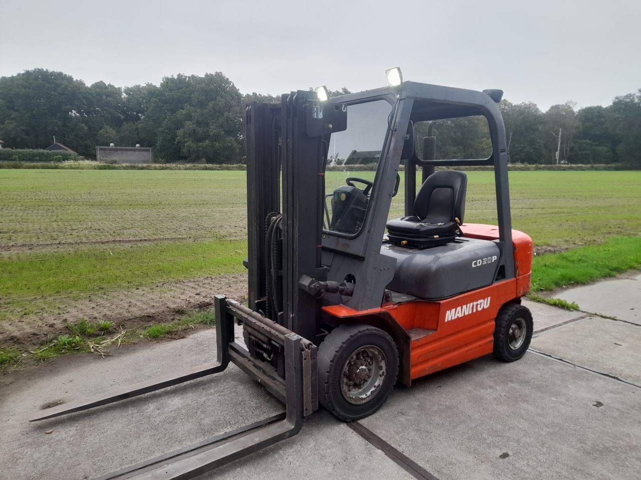 Manitou CD20P Diesel heftruck triplo mast met side shift