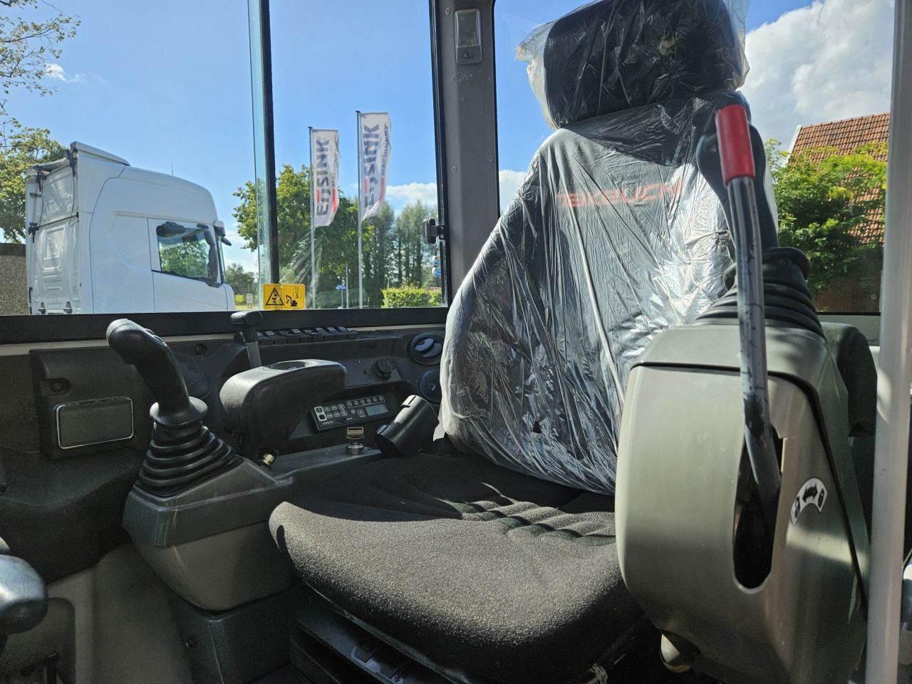Takeuchi TB230