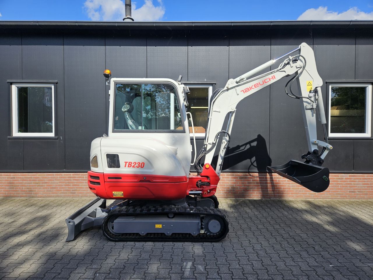 Takeuchi TB230