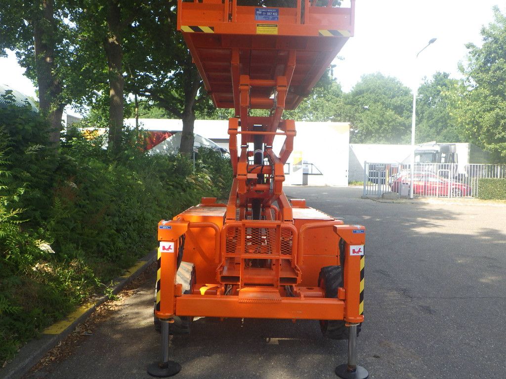 Scissor lift Skyjack SJ6832RT Diesel 11.75m 2016