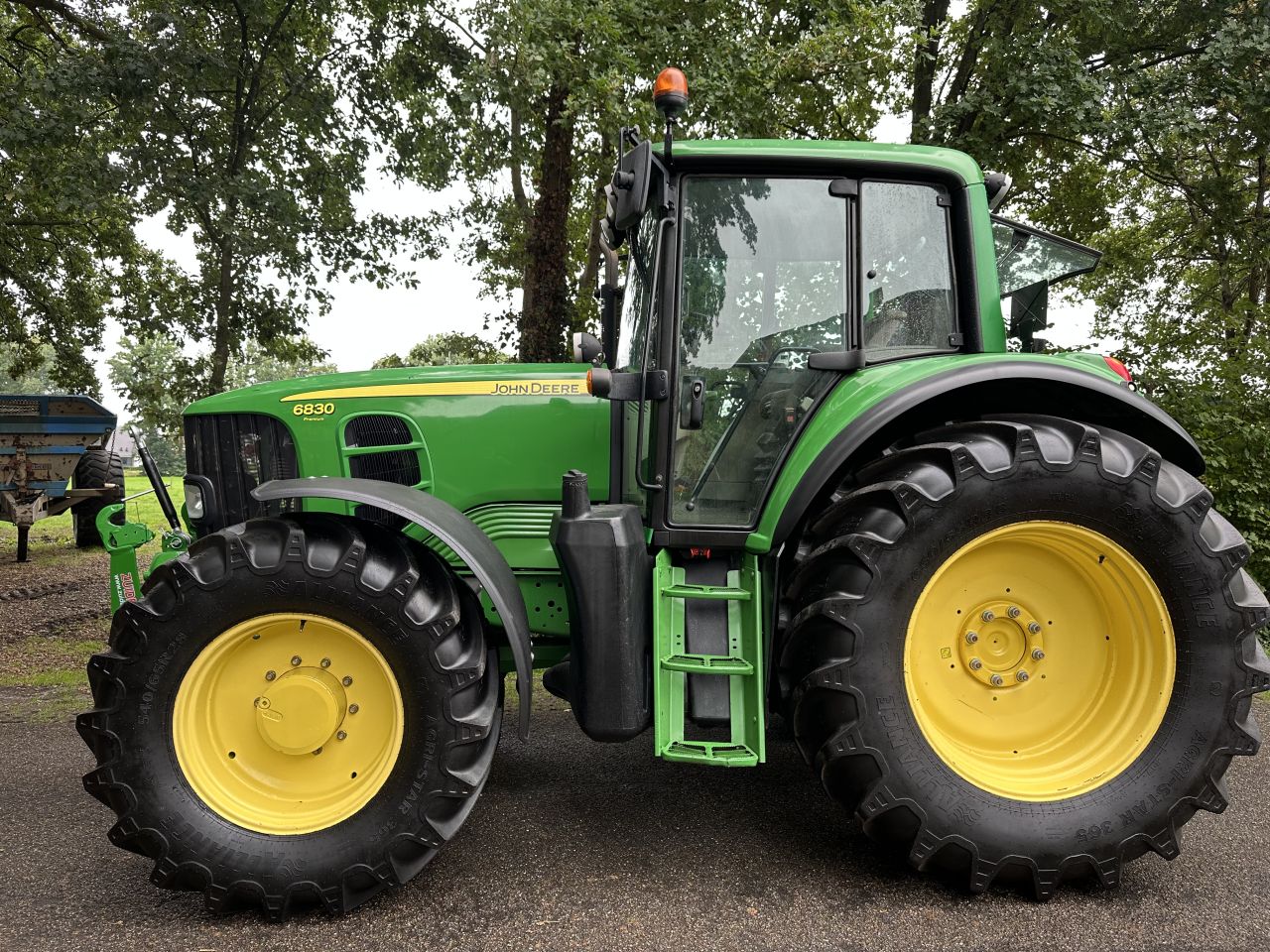 John Deere 6830 Premium TLS
