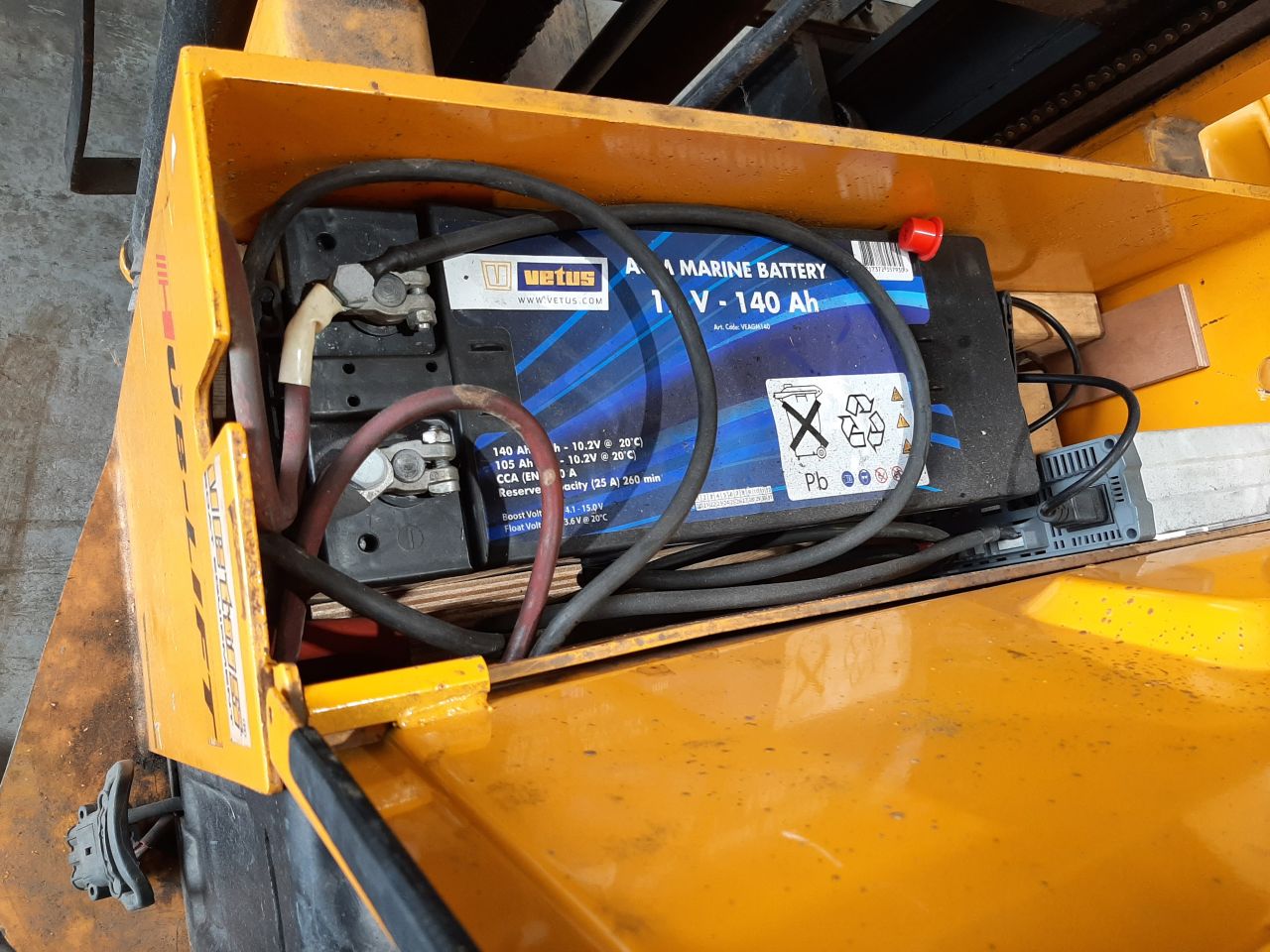 Elektrische stapelaar 1500 kg 4500 mm triplex freelift bj 2005