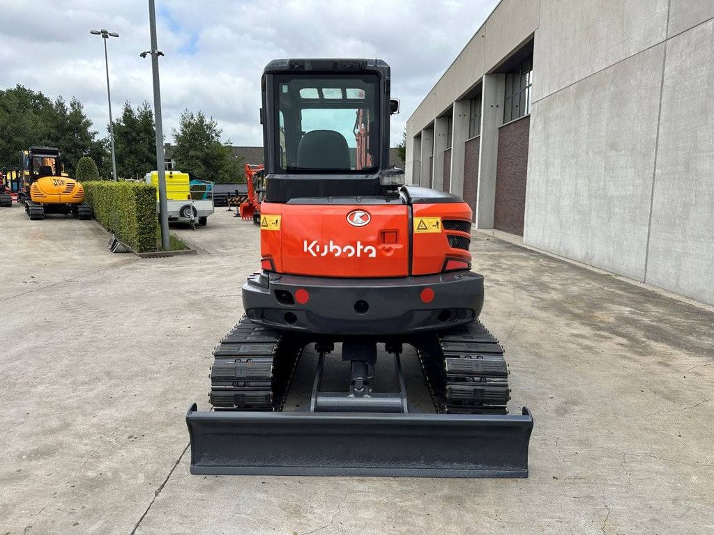 Crawler excavator Kubota KX165-5 2015