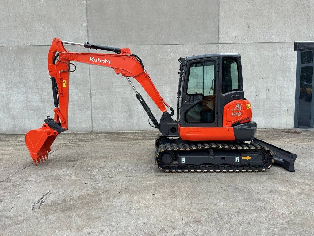 Crawler excavator Kubota KX165-5 2015