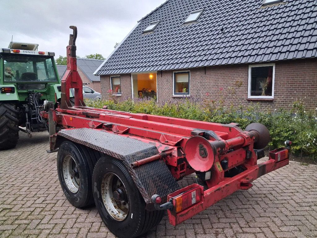 VGM Bigab 10 ton haakarm met container