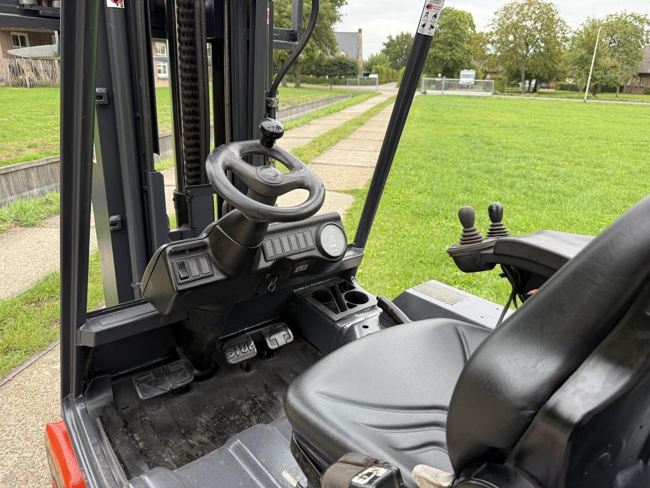 Linde 2500KG elektr triplex 4.6M Freelift Sideshift non marking