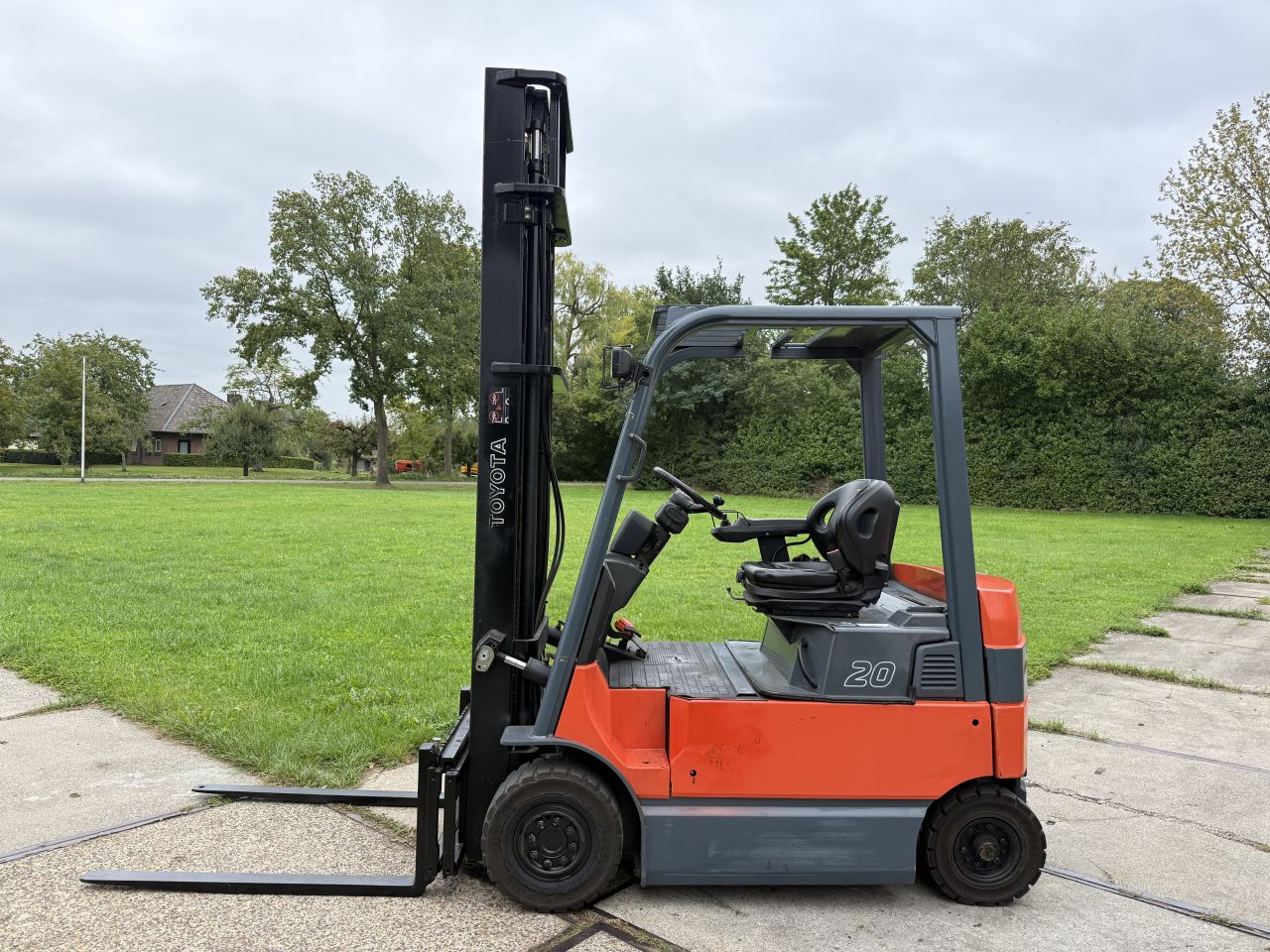 Toyota 2000KG elektrische heftruck Sideshift 5m hefhoogte
