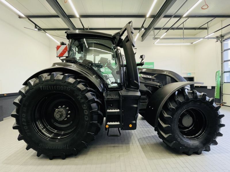 Valtra Q285