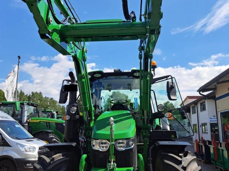 John Deere 6120M