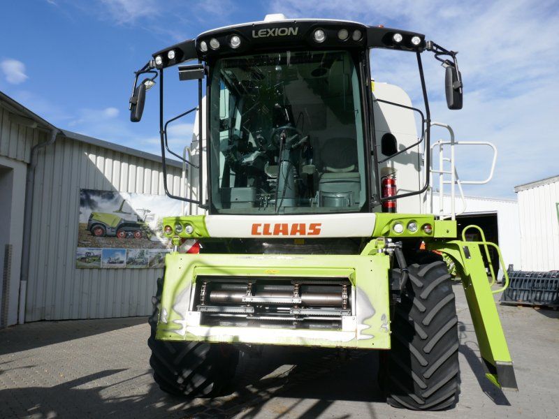 Claas Lexion 620 inkl. SW V600 mit Rapsausrüstung