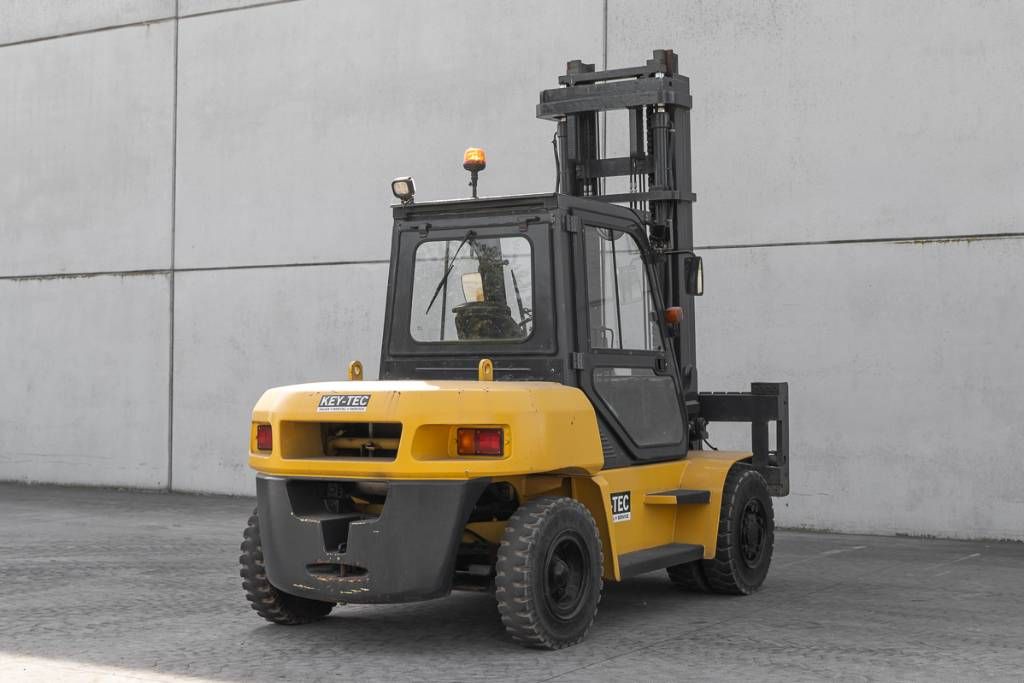 Komatsu FD 80-10