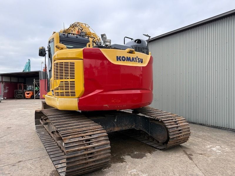 Komatsu PC 228 USLC-11