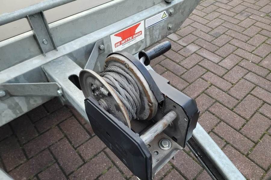 Saris C2700 2 Axel Trailer, Maximum payload: 2045 kg, In