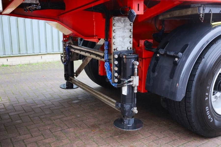 MAX Trailer MAX410 The MAX410 with hydro-mechanical