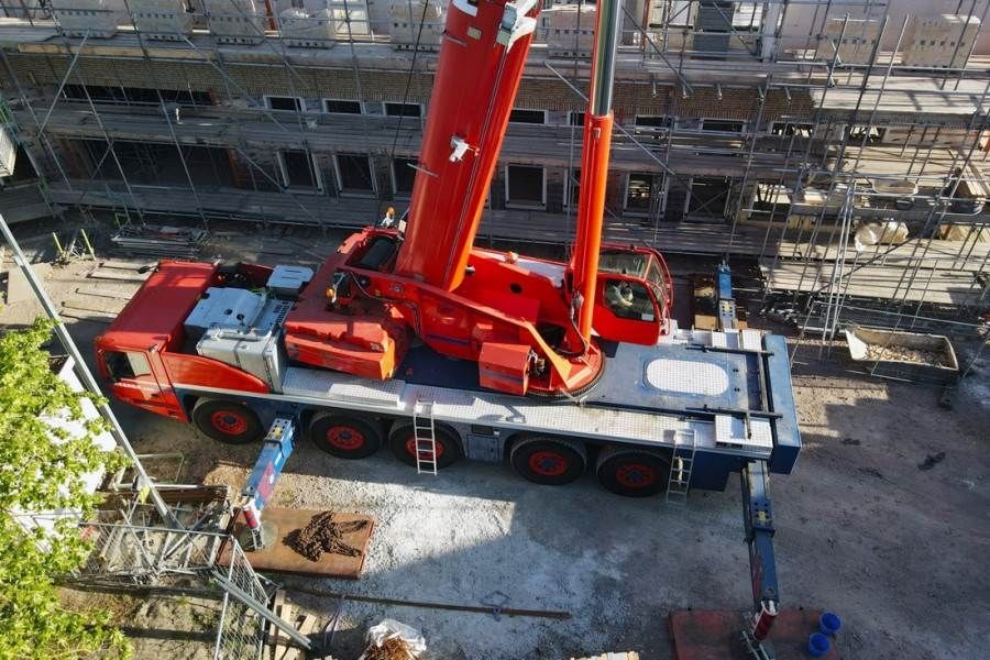 Demag AC220-5 Dutch Registration, 10x6x10, 220t Capacity