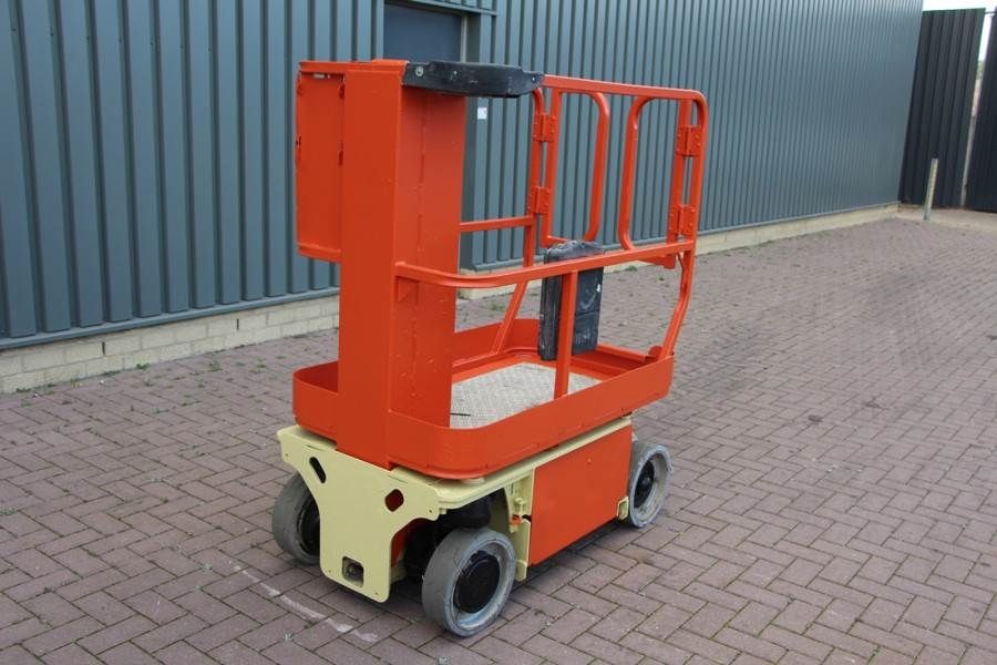 JLG 1230 ES Electric, 5.6m Working height, Non Marking