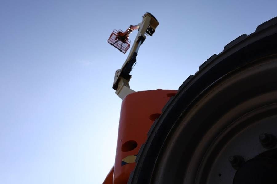 JLG E450AJ Electric, 16m Working Height, 7.2m Reach, 2