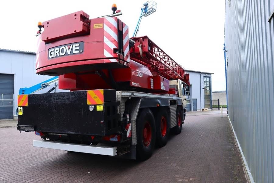 Grove GMK3060 Diesel, 6x6x6 Drive, 60t Capacity, 43m Mai
