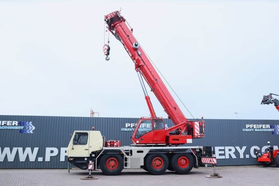 Grove GMK3060 Diesel, 6x6x6 Drive, 60t Capacity, 43m Mai