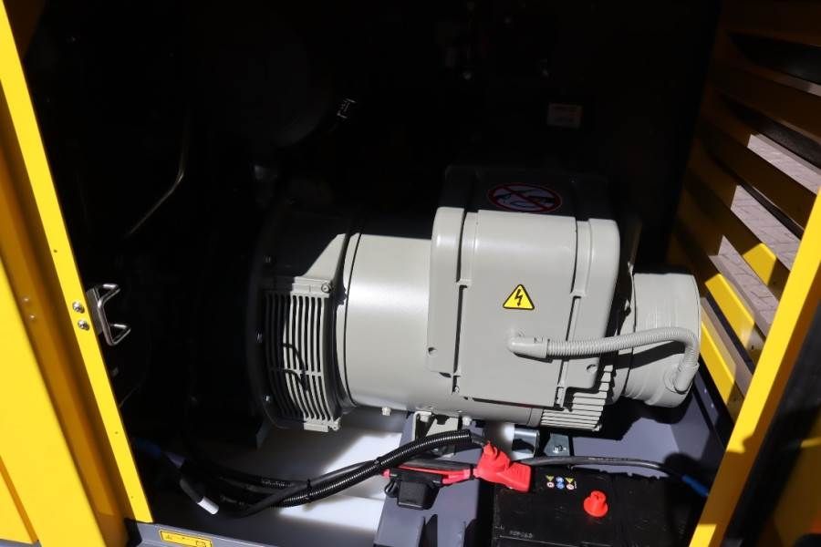 Atlas Copco QAS 40 ST3 Valid inspection, *Guarantee! Diesel, 4