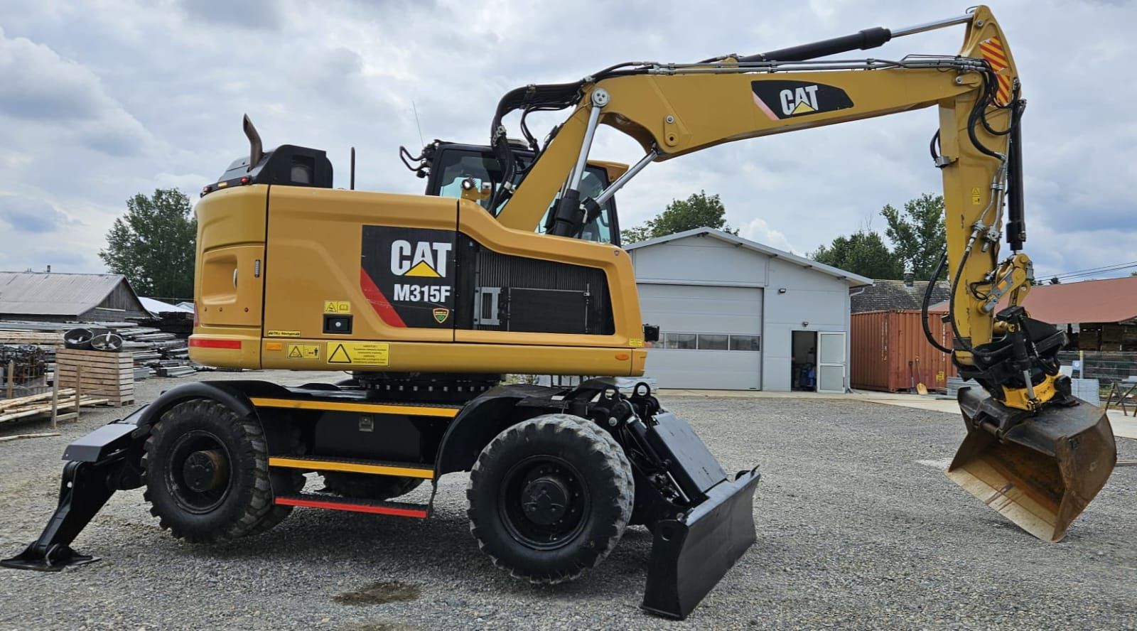 Caterpillar M315F + engcon