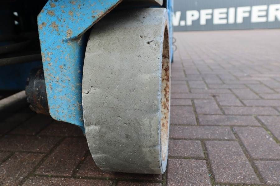 Genie GS2632 Electric, Working Height 10m, 227kg Capacit