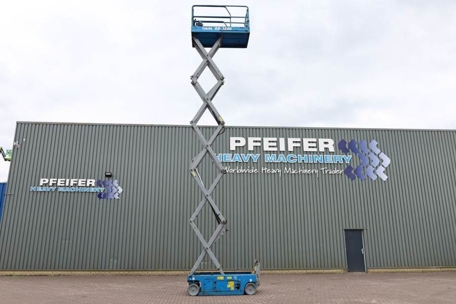 Genie GS3246 Electric, Working Height 11.75 m, 318kg Cap