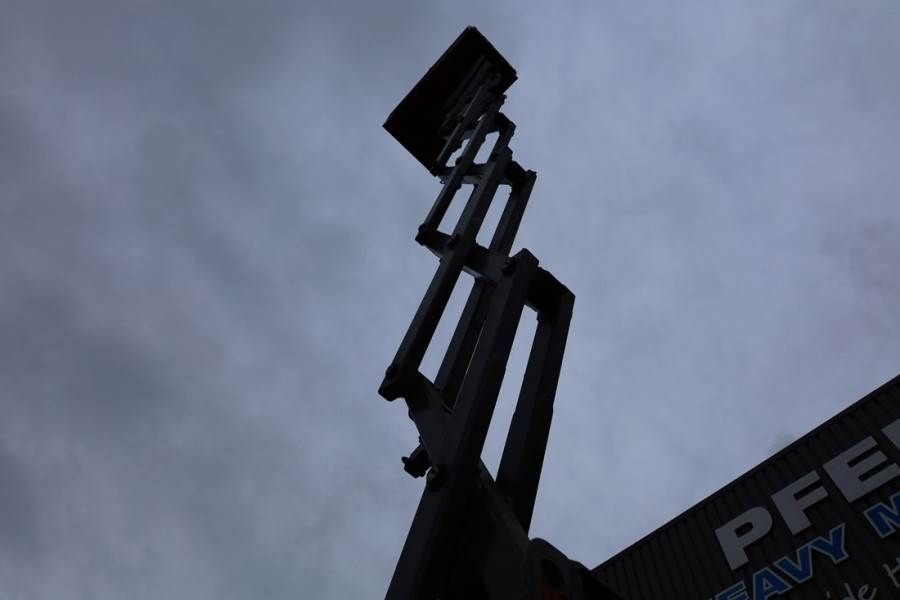 Holland Lift Ecostar HL-11812 Electric, 14m Working Height, 300