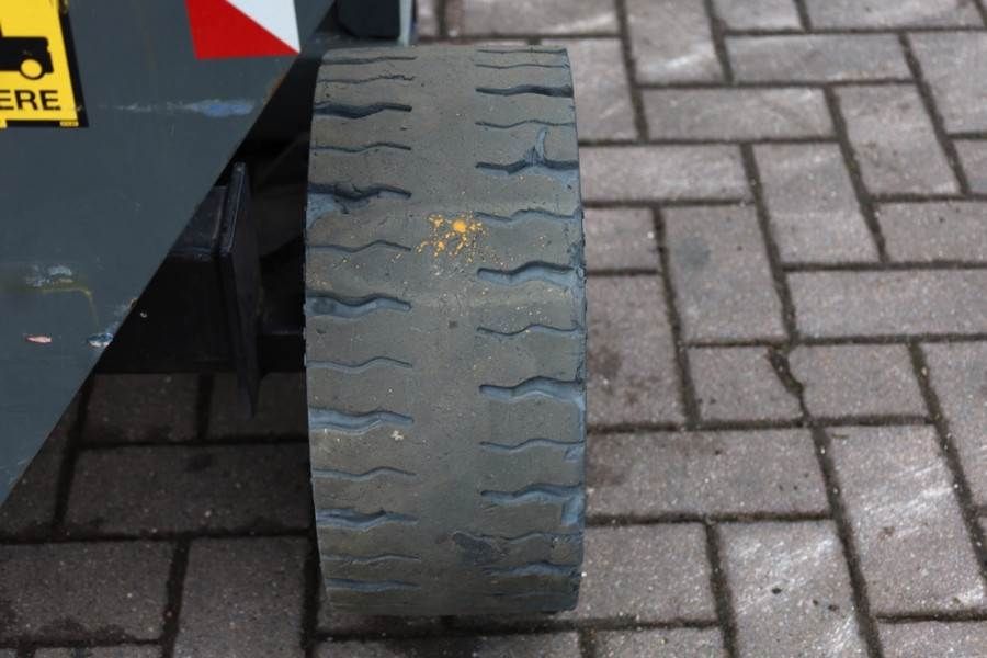 Holland Lift Ecostar HL-11812 Electric, 14m Working Height, 300