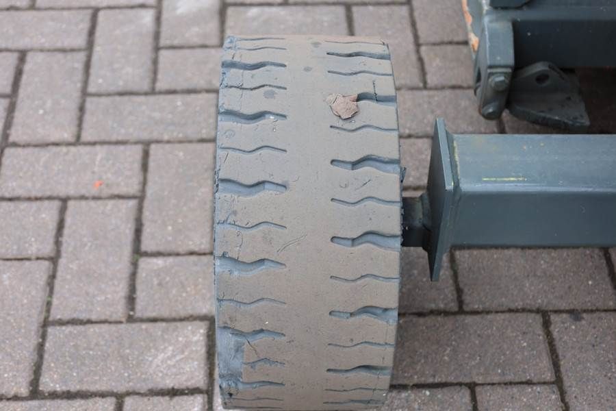 Holland Lift Ecostar HL-11816 Electric, 14m Working Height, 300