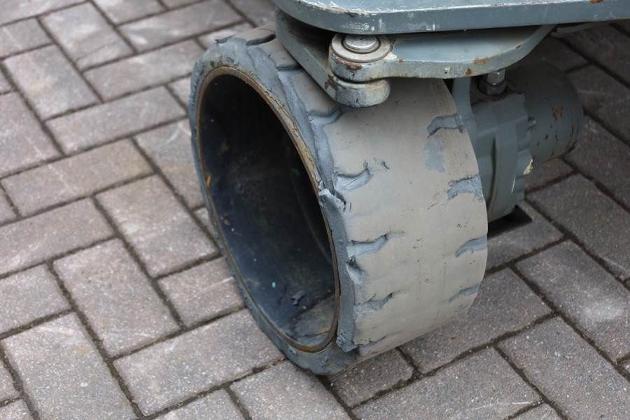 Holland Lift Ecostar HL-11816 Electric, 14m Working Height, 300