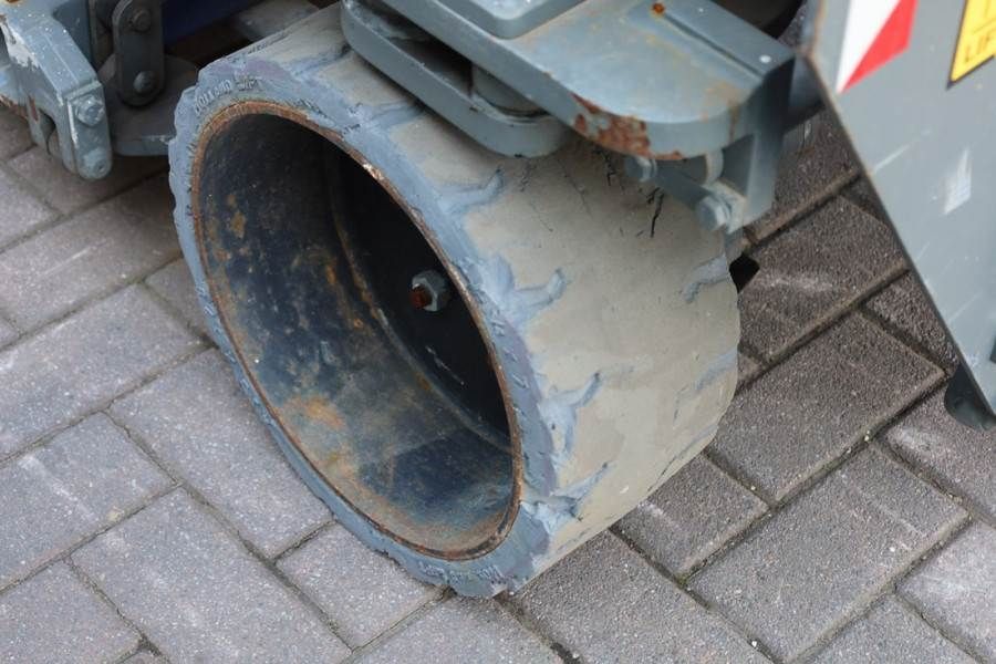 Holland Lift Ecostar HL-7810 Electric, 10m Working Height, 450k