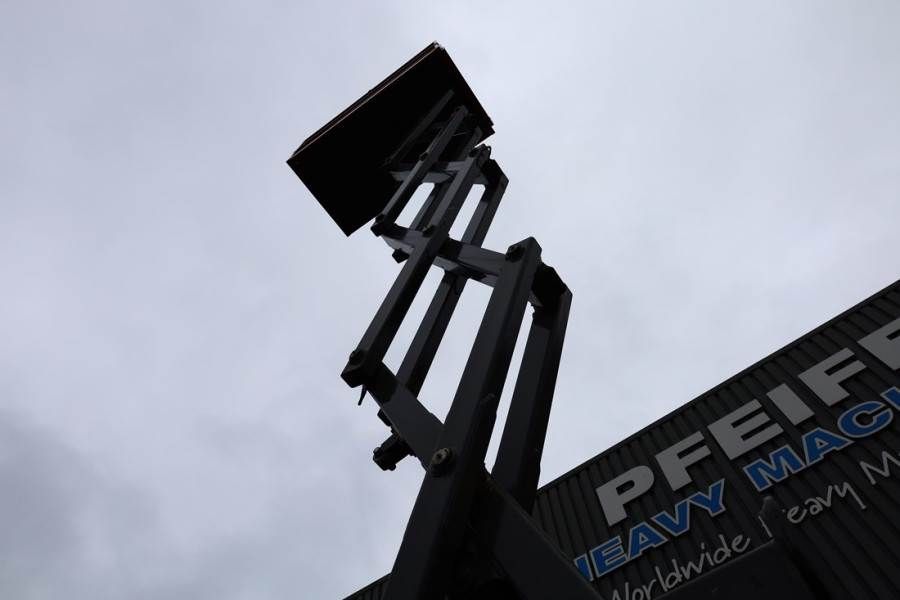 Holland Lift Ecostar HL-7814 Electric, 10m Working Height, 450k