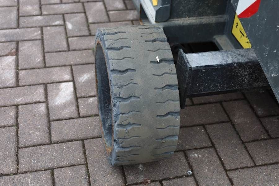 Holland Lift Ecostar HL-7814 Electric, 10m Working Height, 450k