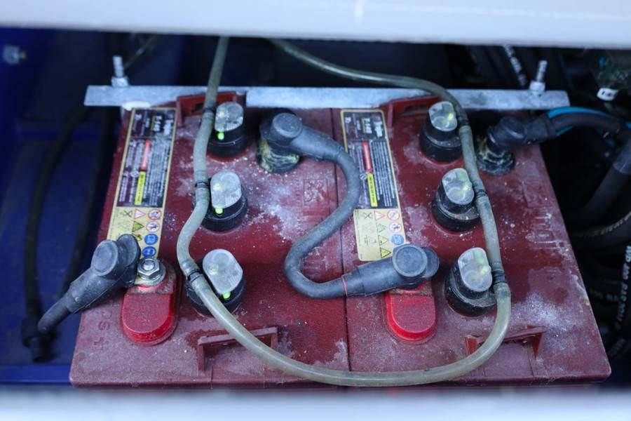 Holland Lift Ecostar HL-7814 Electric, 10m Working Height, 450k