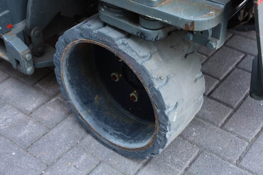 Holland Lift Ecostar HL-7810 Electric, 10m Working Height, 450k